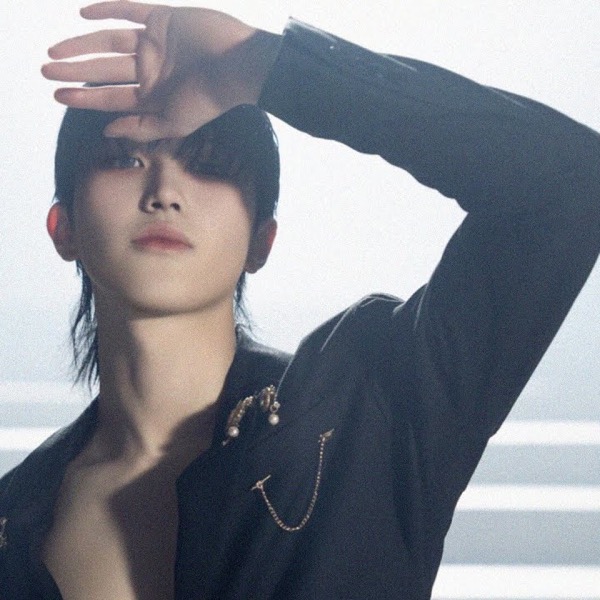 Tae Hun — Inhale